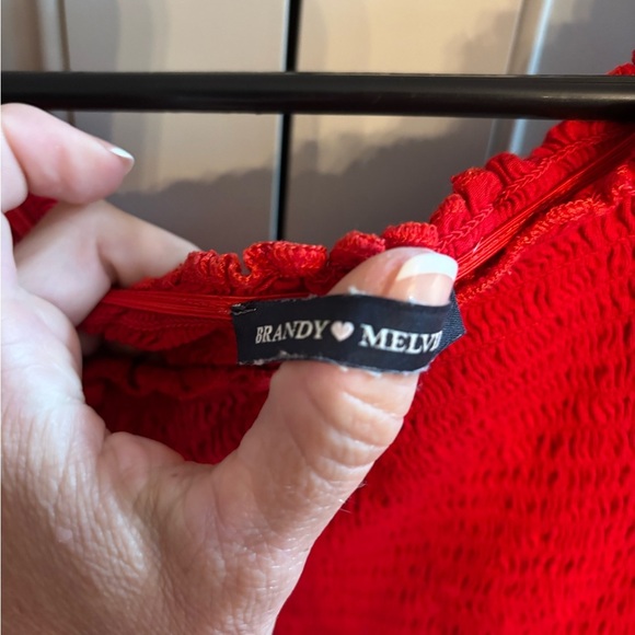 Brandy Melville One Size red short sleeved crop top - Picture 2 of 3